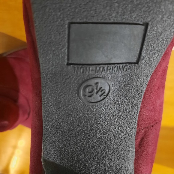 Mossimo Womens Vira Burgandy Suede 5 Inch Heel Pumps Size 9.5 - Picture 7 of 8